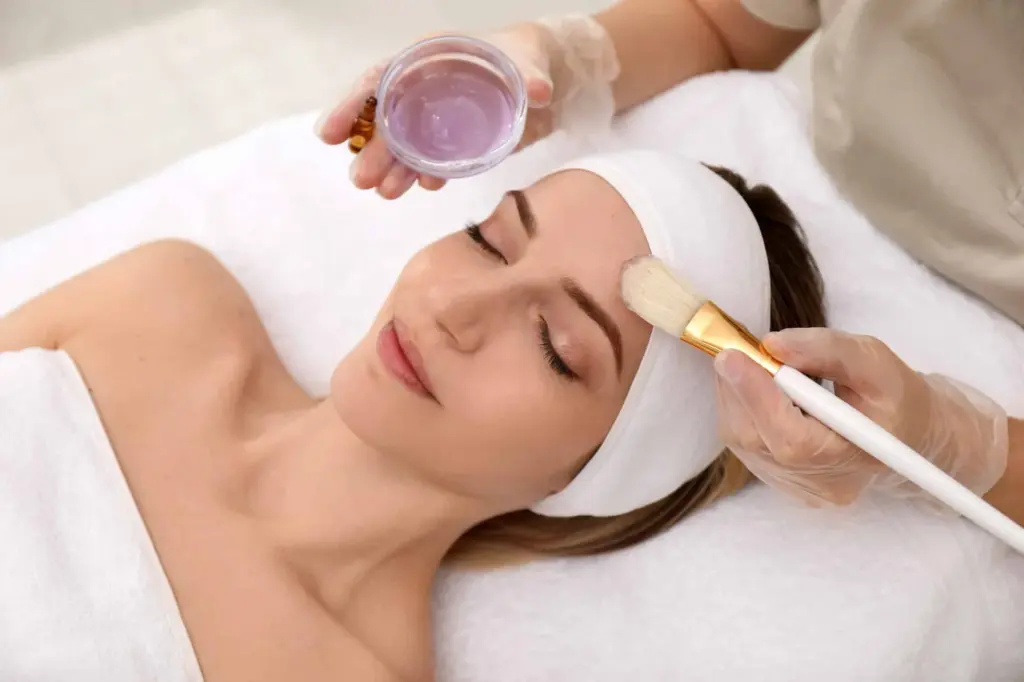 What Products Can Be Used with a Medical DiamondGlow™ Facial